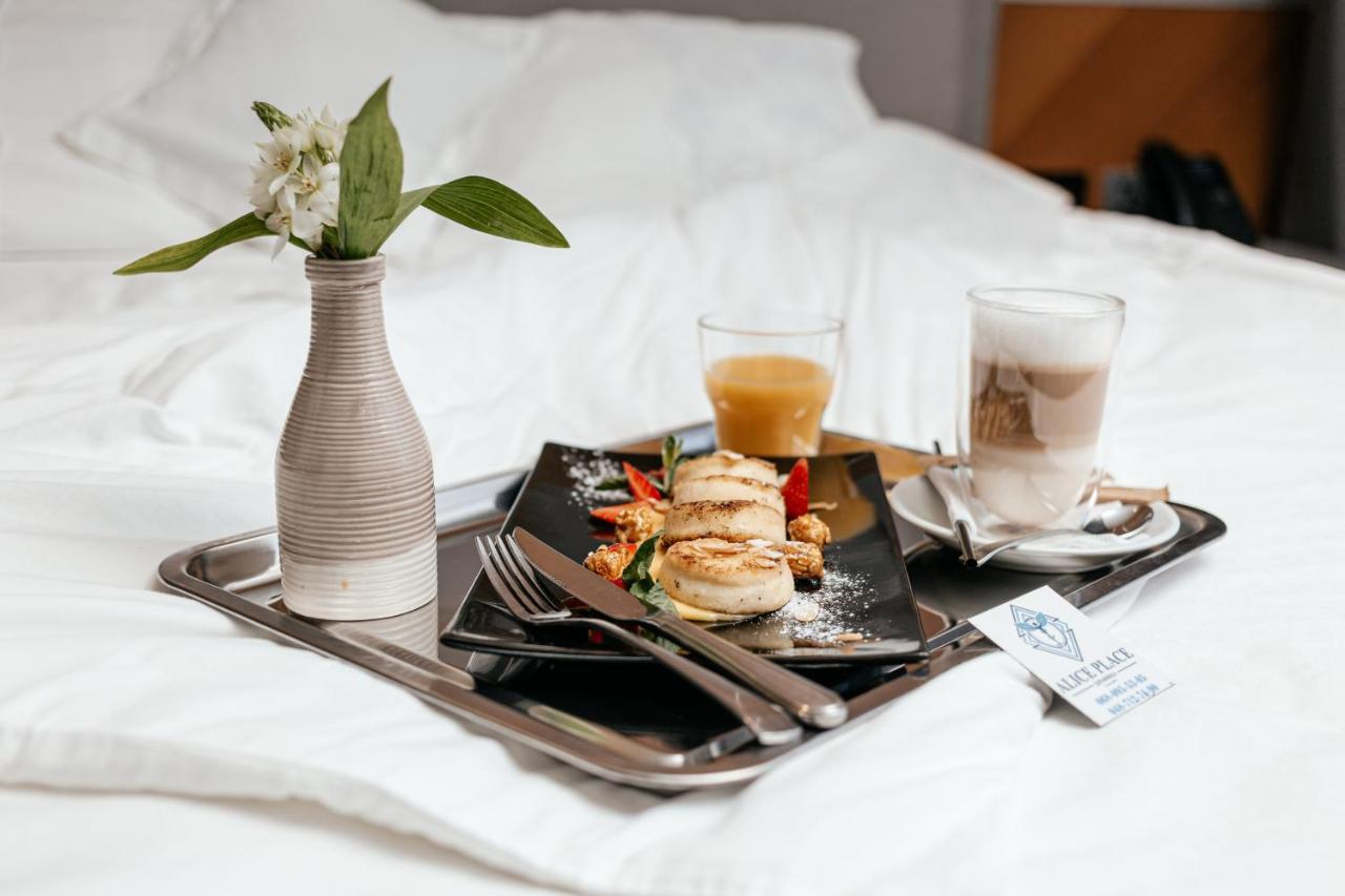 Alice Place Hotel Одеса Екстер'єр фото
